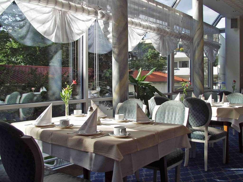 Akzent Hotel Restaurant Altdorfer Hof Weingarten  Restoran fotoğraf