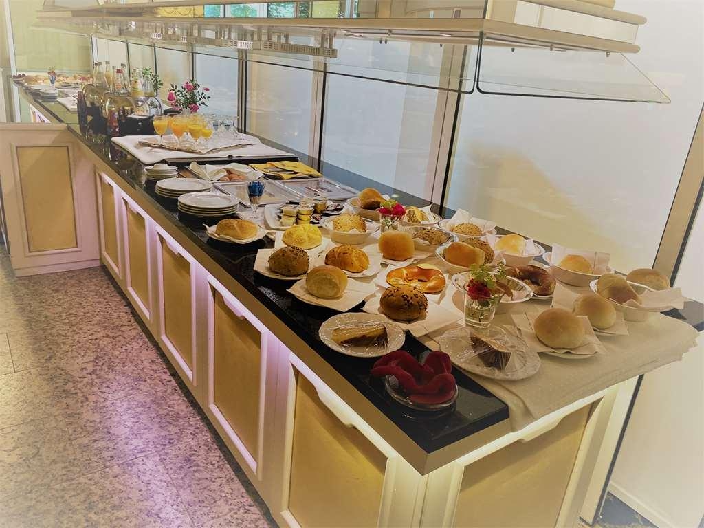 Akzent Hotel Restaurant Altdorfer Hof Weingarten  Restoran fotoğraf
